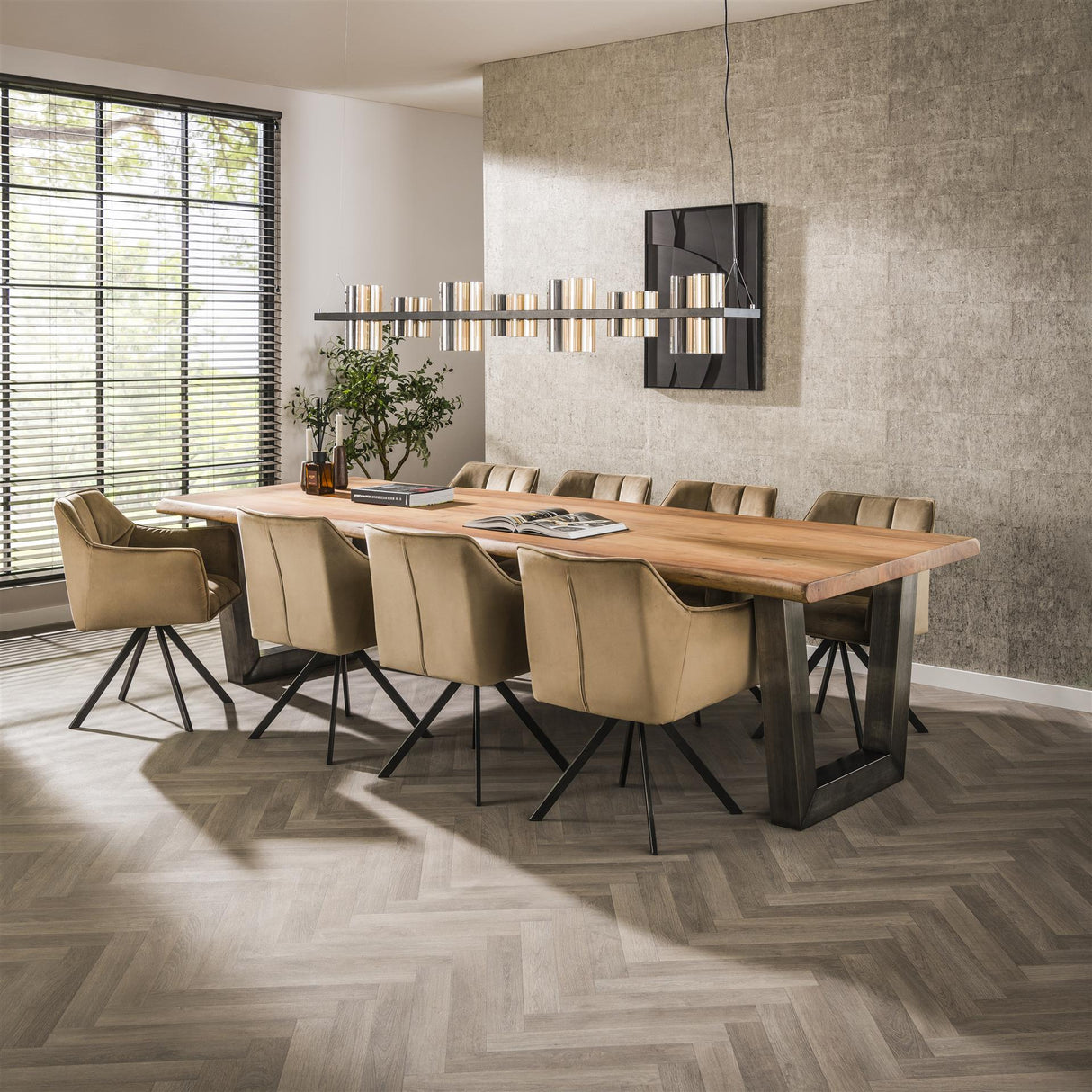 Industriële Boomstam Eettafel Tristan Acaciahout 300x100