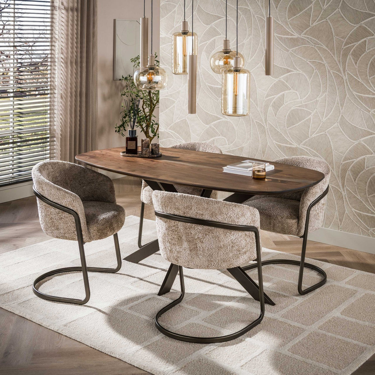 Eettafels - Deens ovale eettafel walnoot bruin massief acaciahout Tavon 180x95 cm - Dimehouse