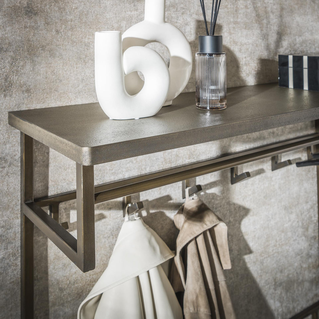 Kapstok Ferre 12-Haaks - Met Hoedenplank - Metaal Antiek Brons