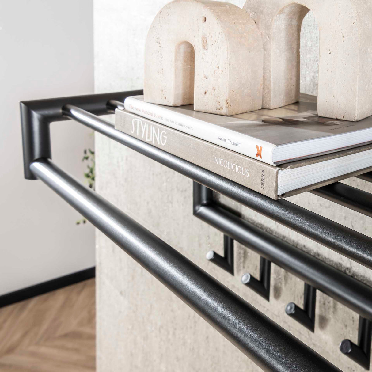 Kapstok Kym 10-Haaks Donkergrijs - Met Roede