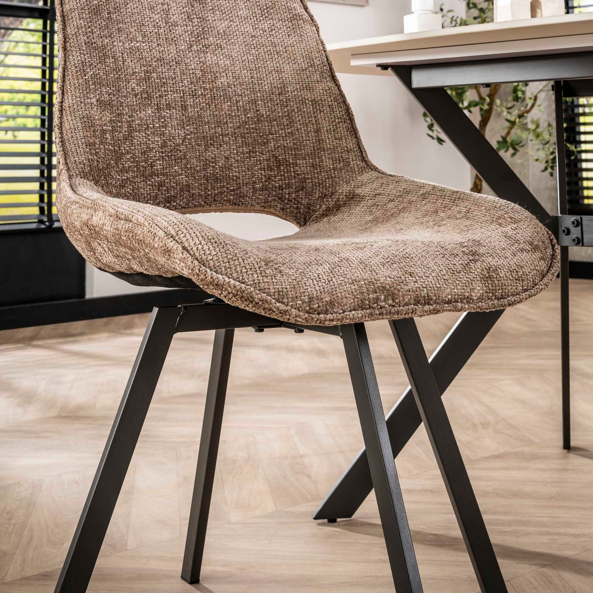 Set van 4 eetkamerstoelen Riviera Rich champagne draaibaar