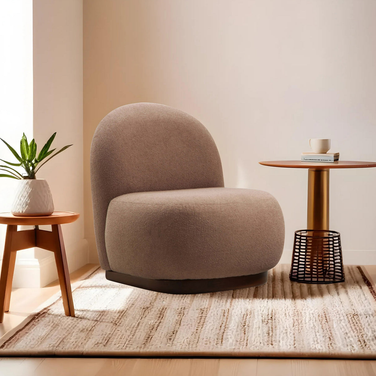 Japandi fauteuil bruin bouclé organische vorm Tina