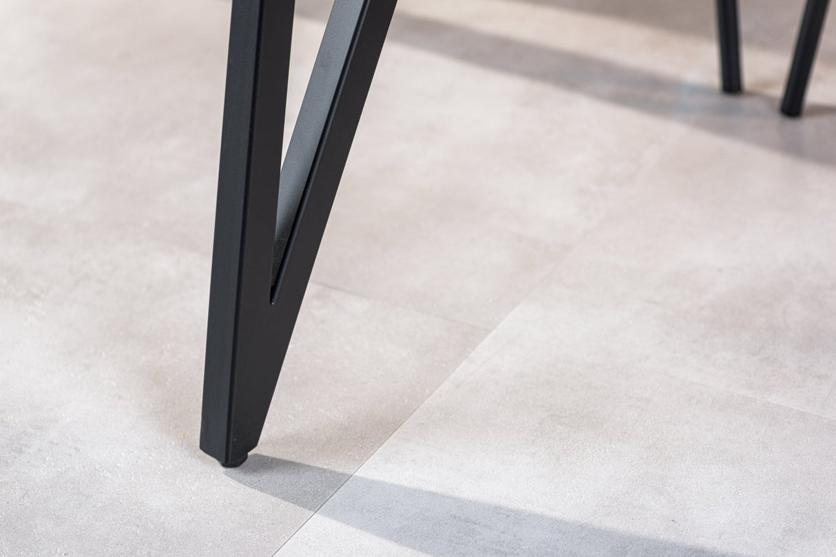 Eettafel Arlo Acaciahout Zwart Deens Ovaal