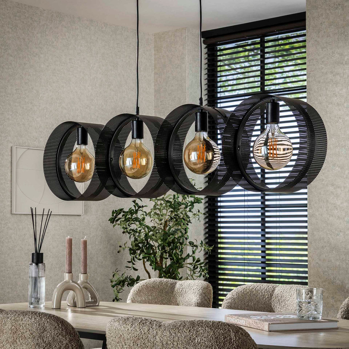 Hanglampen - Hanglamp Fons 4 - lichts ringen metaal zwart - Dimehouse