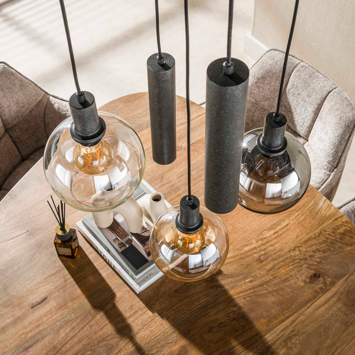 Hanglampen - Hanglamp 5 - lichts getrapt gekleurd glas zwart metaal Valeo - Dimehouse