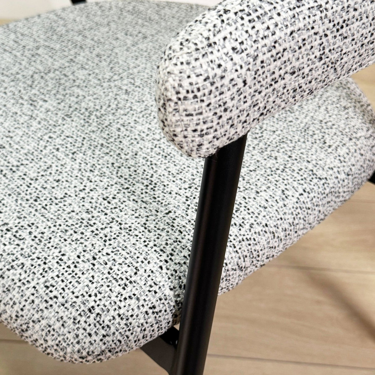 Eetkamerstoel Bouclé Grijs Lisa - Zwart Frame