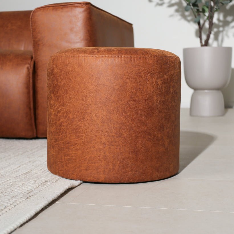 Poefs-Ronde poef cognac ecoleer - 40x40x35 cm - Mave-Dimehouse
