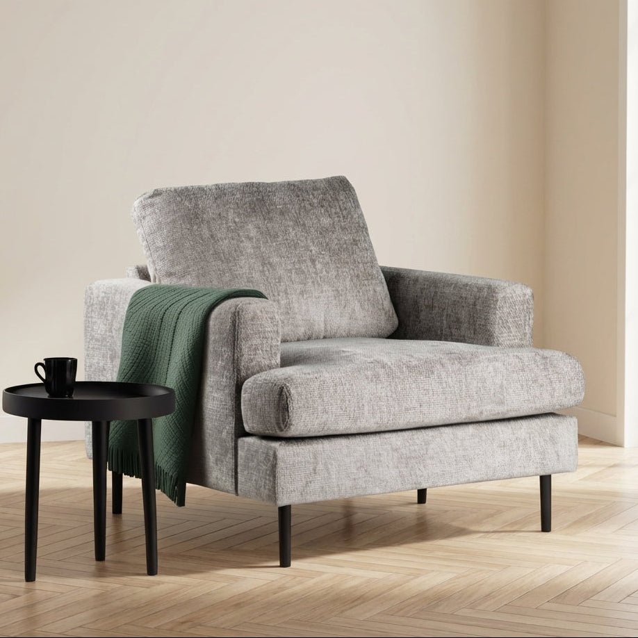 Fauteuil Faya beige stof sfeerfoto in modern interieur