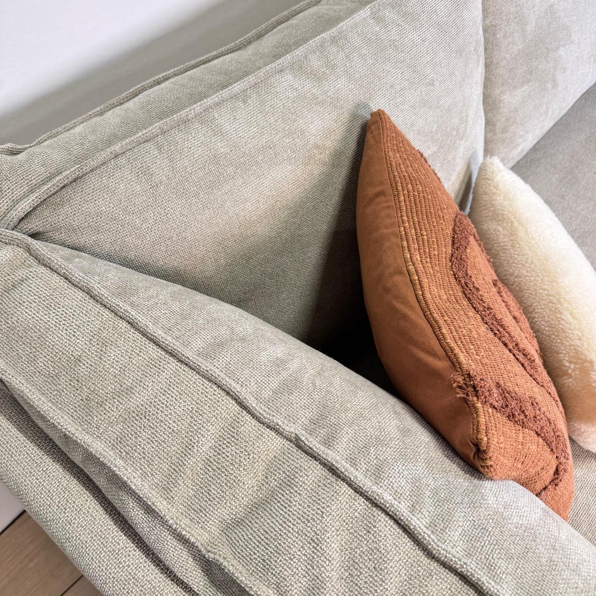 Hoekbank met chaise longue beige chenille Yara - links