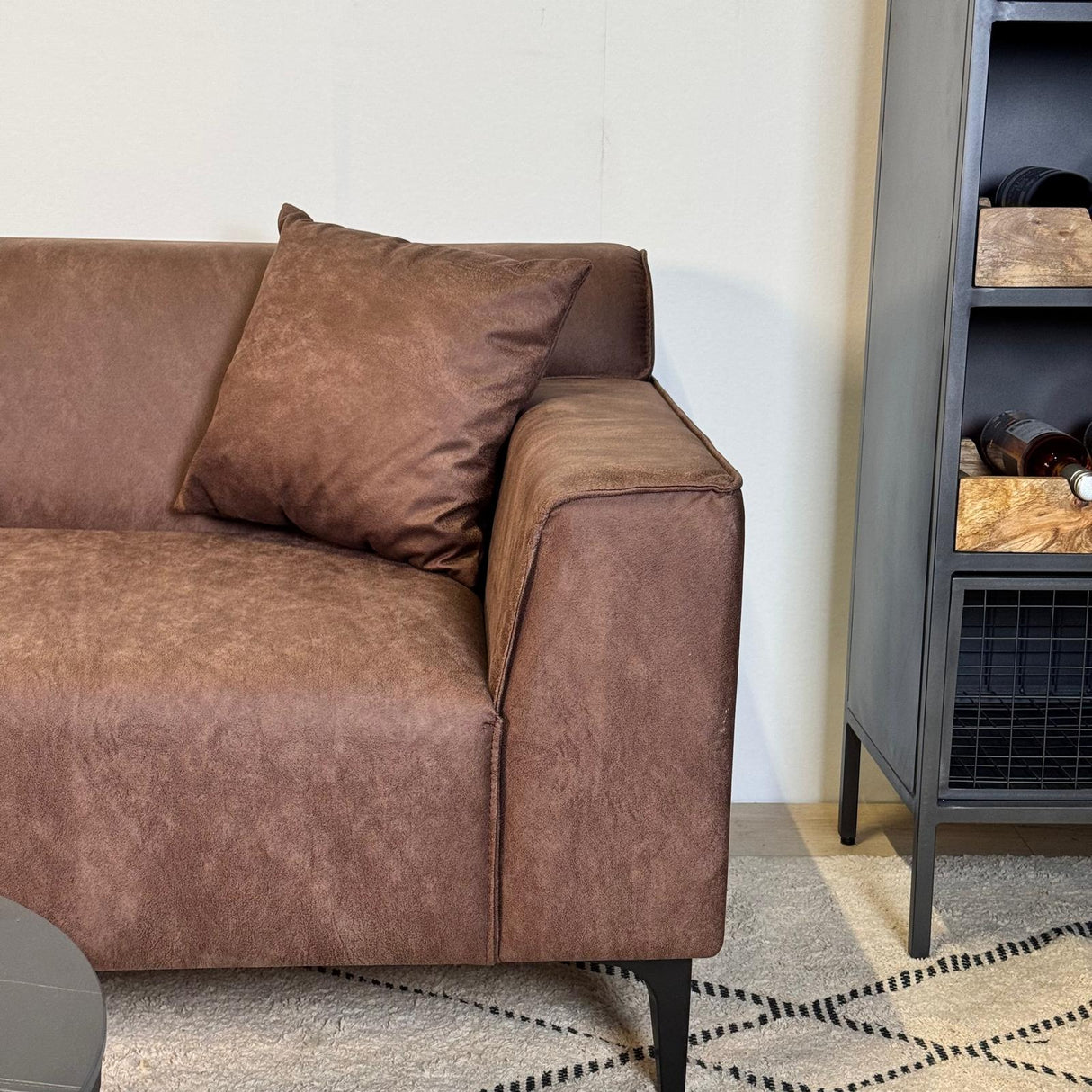 2,5-zits bank bruin microvezel stof Davidson