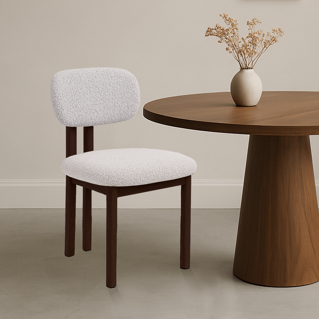 Japandi Eetkamerstoel Miyo Bouclé Beige - Walnootlook Frame