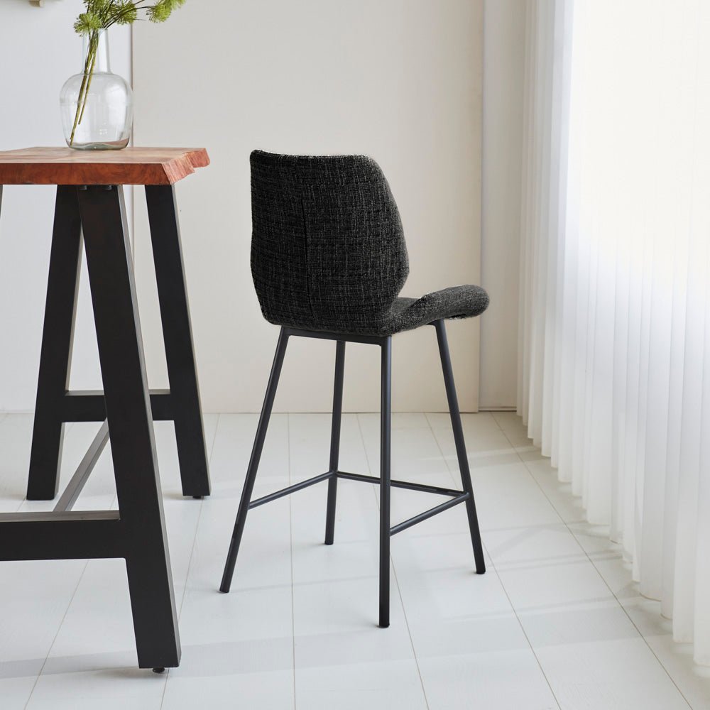 Barkrukken - Beau Barkruk Zwart Chenille Stof - 67 cm Zithoogte - Zonder Armleuningen - Dimehouse