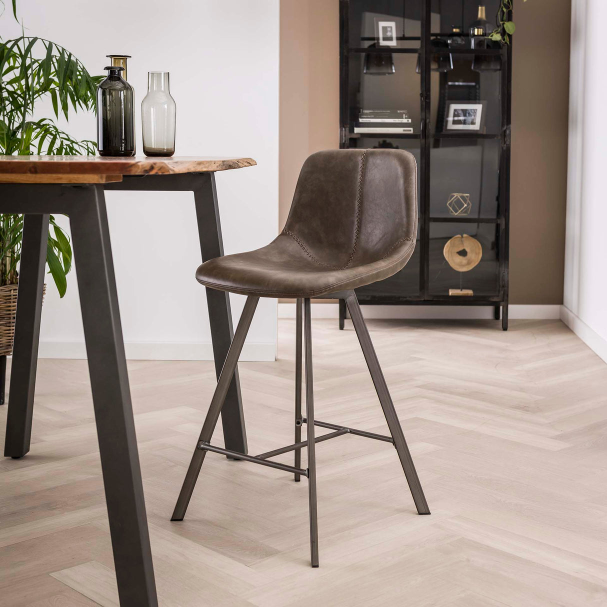 Barkruk Siena Taupe Saddle PU Kunstleer
