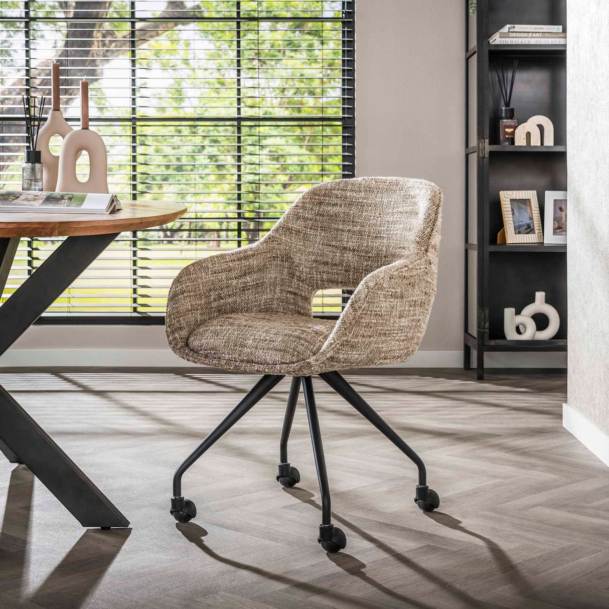 Eetkamerstoel Met Wieltjes Springo Draaibaar Eagle Stof Zand