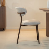 Eetkamerstoelen-Eetkamerstoel bouclé zandkleur Uma - walnootlook frame - Japandi-Dimehouse