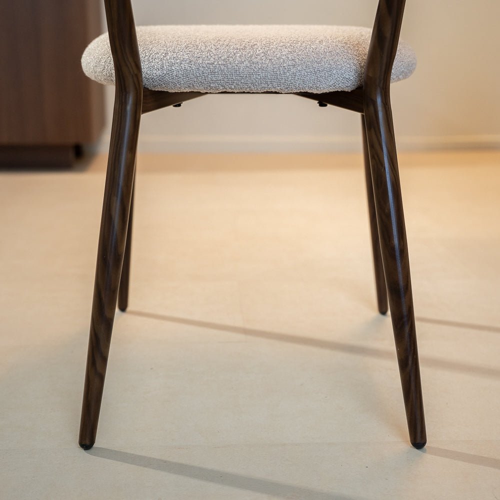 Eetkamerstoelen-Japandi Eetkamerstoel Yura Beige - Walnootlook Frame-Dimehouse