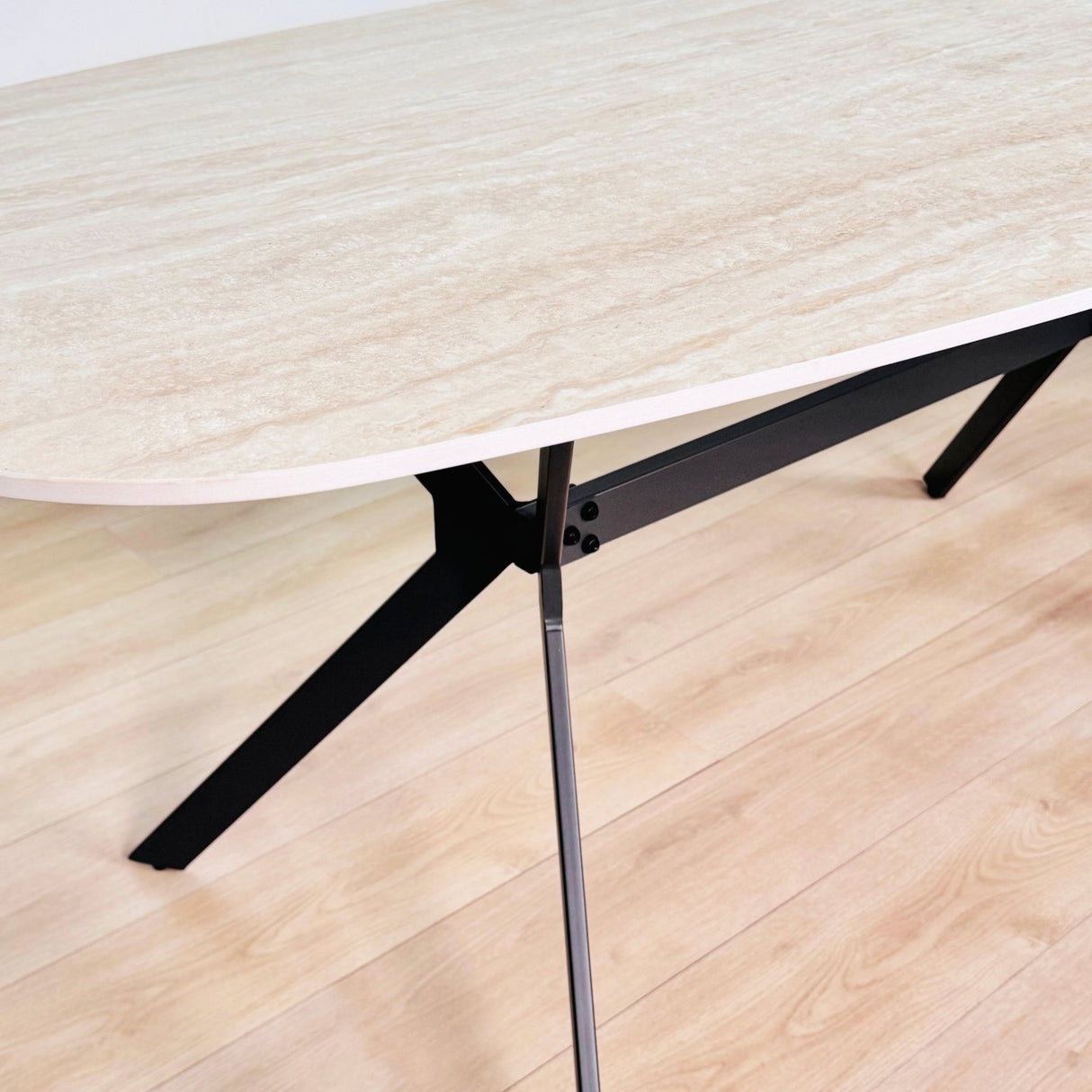 Eettafel Jimi Deens Ovaal Keramiek Travertinlook 180 cm