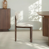 Eetkamerstoelen-Japandi Eetkamerstoel Miyo Bouclé Beige - Walnootlook Frame-Dimehouse