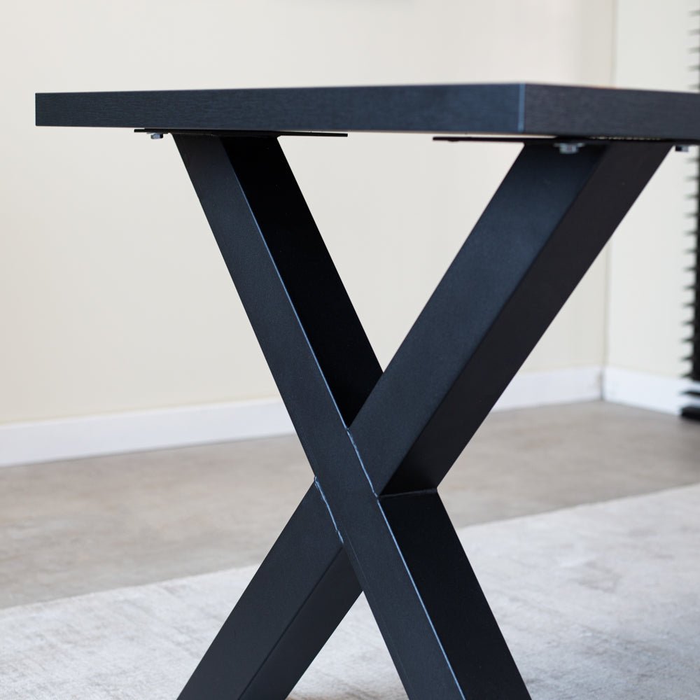 Dining table Lenzo black x-leg black