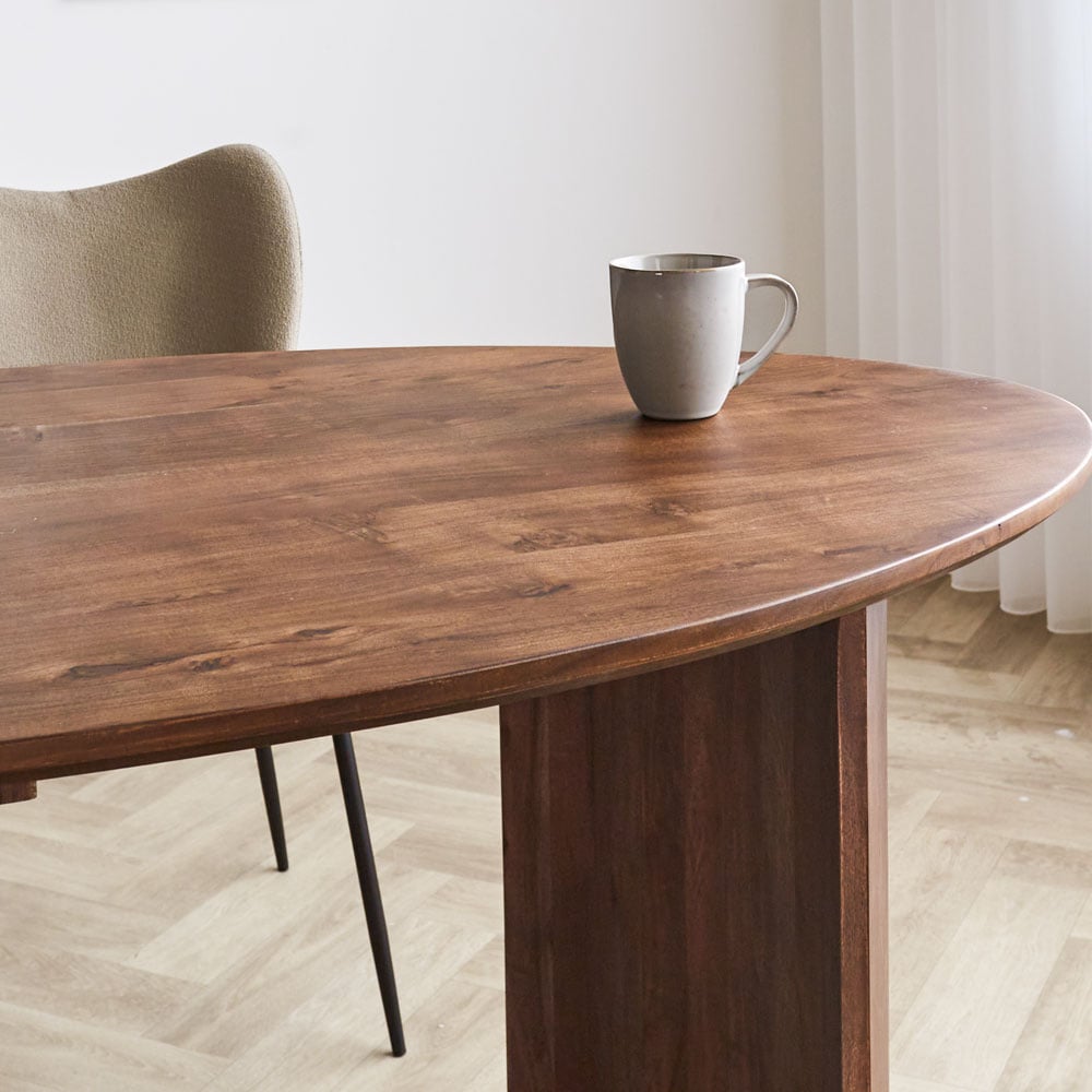 Eettafel Yves Oak Finish Dimehouse Eiken LxBxH 185x105x9 Acaciahout Sfeerfoto detail