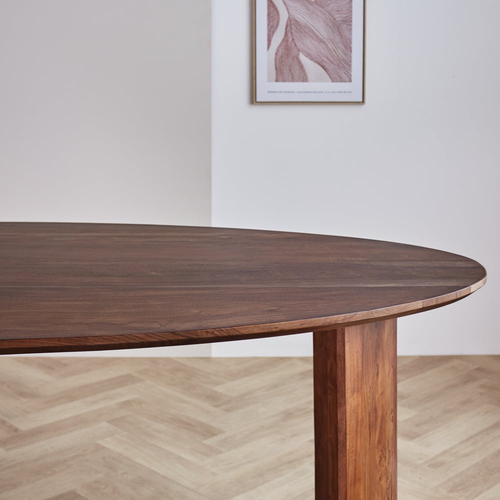 Eettafel Yves Walnut Finish Dimehouse Bruin LxBxH 225x115x9 Acaciahout Sfeerfoto detail